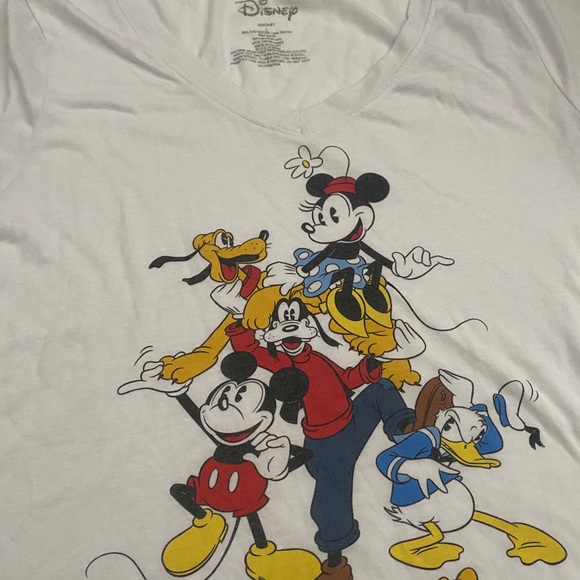 Disney tee - Picture 2 of 3